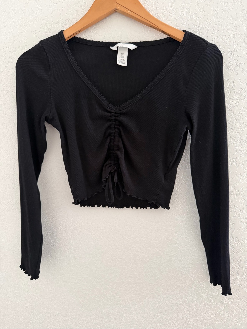 H&M Black Long-Sleeve Ruched Front Crop Top